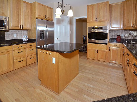 5th image of 4083 Manor Oaks Ct