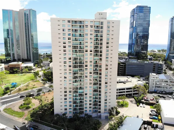 1133 Waimanu St APT 2201, Honolulu, HI 96814