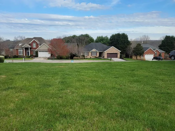 6923 Doral Dr, Radford, VA 24141