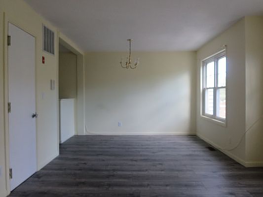 3rd image of 935 Hancock St #2