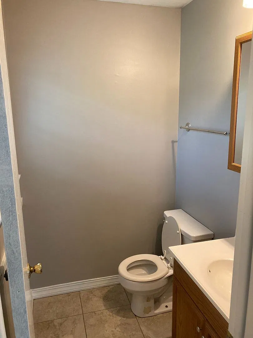 Pre-Leasing - June 6, 2027 - Modern Style Home Minutes From Campus And Downtown Fayetteville — Photo 3