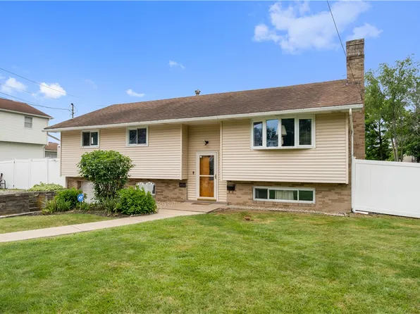 2771 Ohio St, Bethel Park, PA 15102