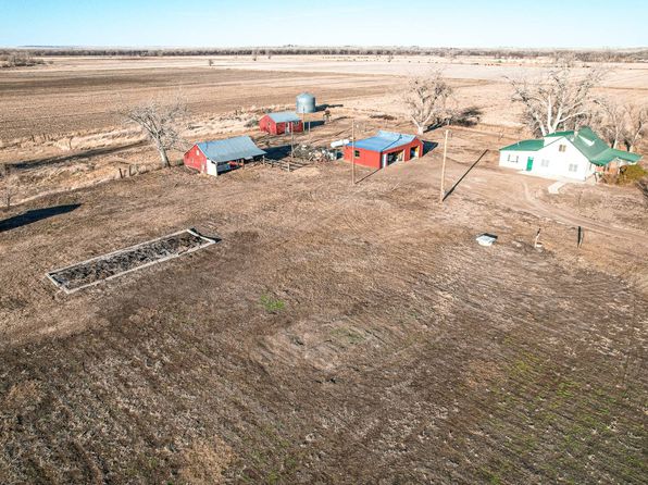 122 Bentonite Rd, Glasgow, MT 59230