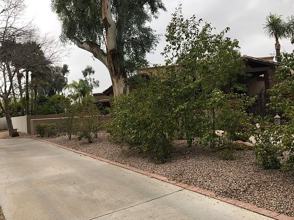 3rd image of 5530 E Mercer Ln