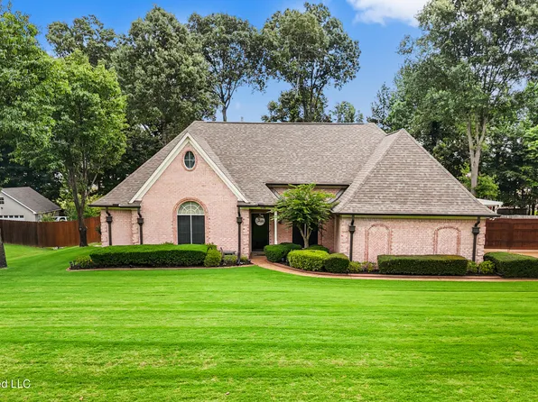 5594 Marlin Pl, Olive Branch, MS 38654