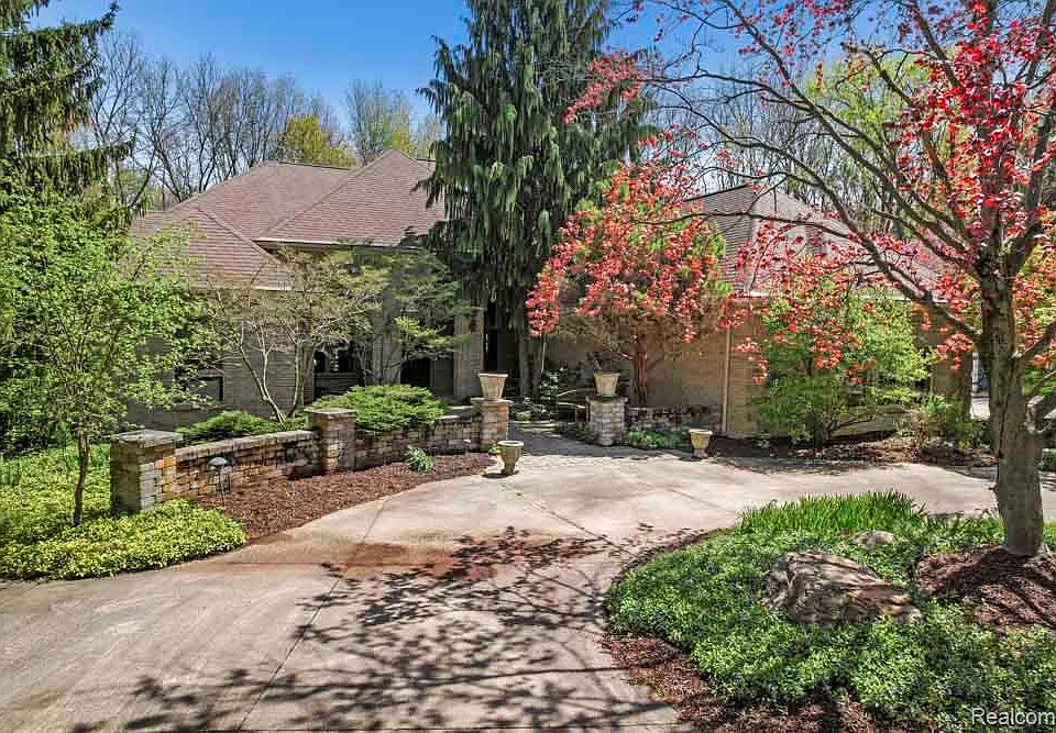 1st image of 1293 Huntcliff Ct