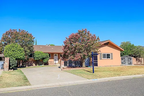 1315 Carolyn Ave Photo 1