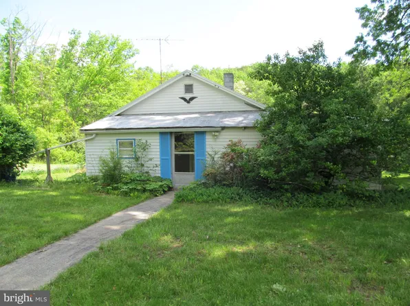 75 Hartwood Dr, Augusta, WV 26704