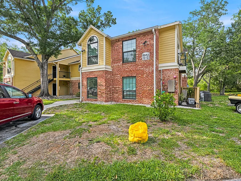8642 Mallard Reserve Dr #101 — Photo 32