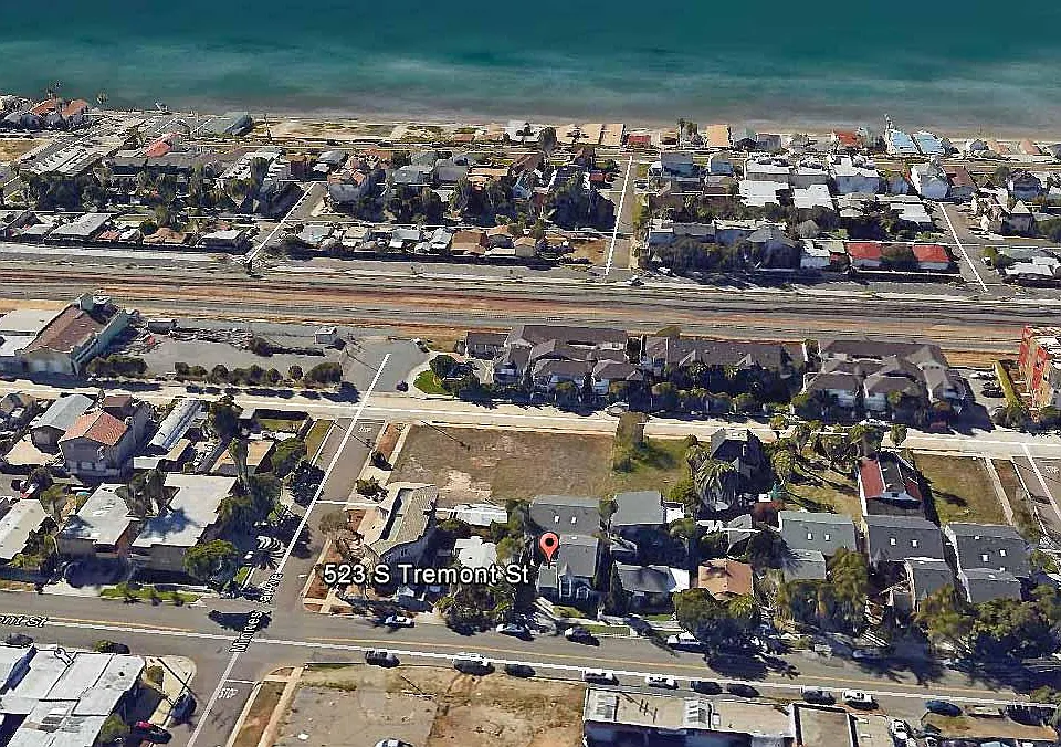 Great location about 5 blocks from the beach!