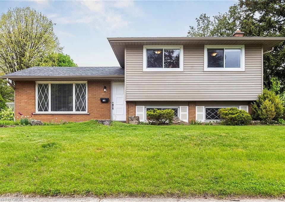 1st image of 130 Hudson Cres