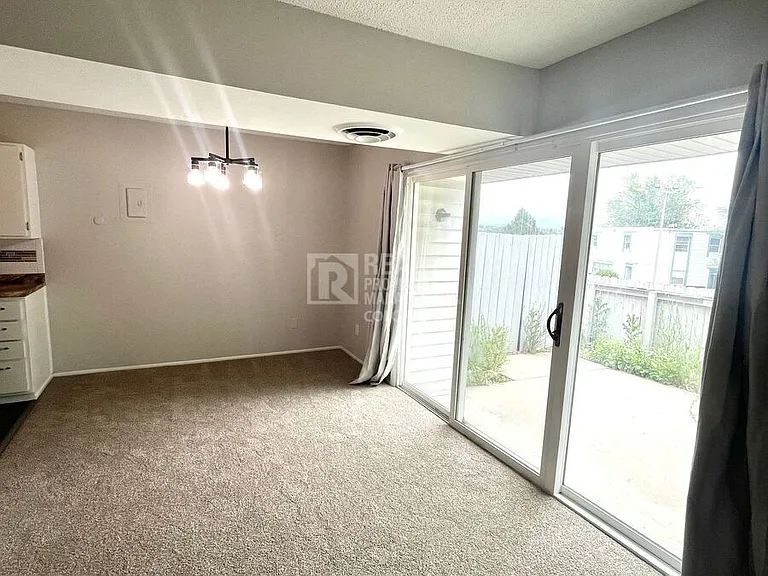 3005 E Fountain Blvd — Photo 3
