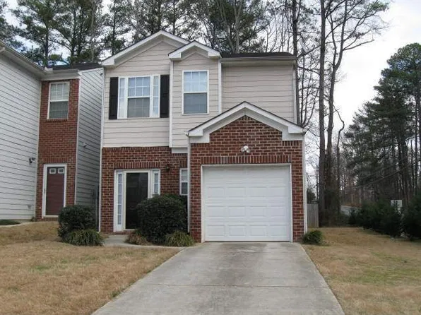 5100 Windsor Forrest Ln, College Park, GA 30349