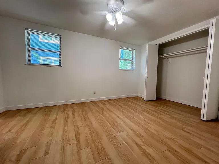 Park Place Apartments — Photo 21