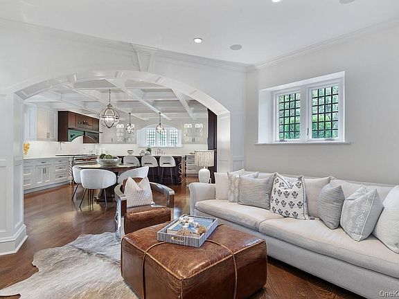 14th image of this home