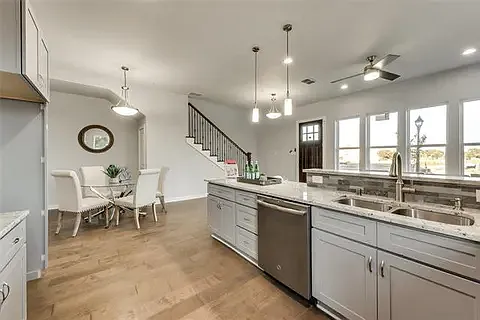 5805 Rivendell Dr — Photo 6