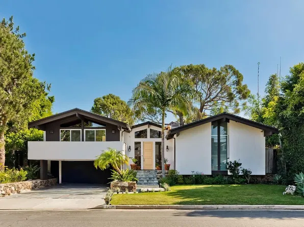 3210 Club Dr, Los Angeles, CA 90064