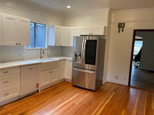 1st image of 4612 Meridian Ave N