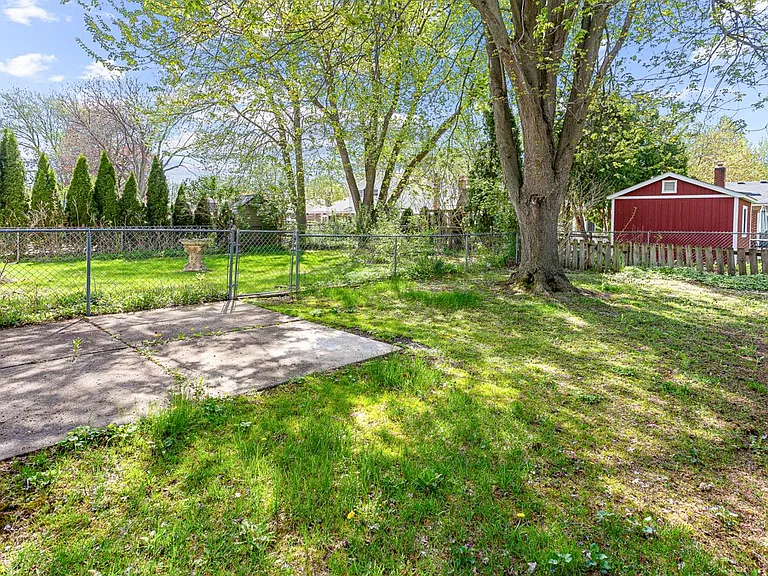 46323 Gainsborough Dr — Photo 10