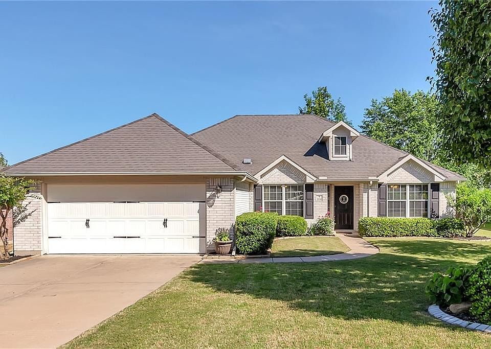 1st image of 2731 Pinnacle Dr