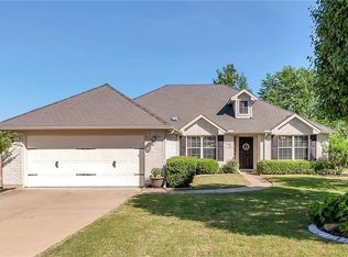 2731 Pinnacle Dr, Burleson, TX 76028