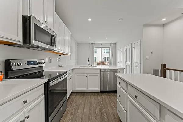 224 S Newkirk St — Photo 6