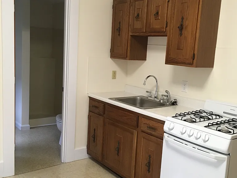 16 Maple St #2 — Photo 7