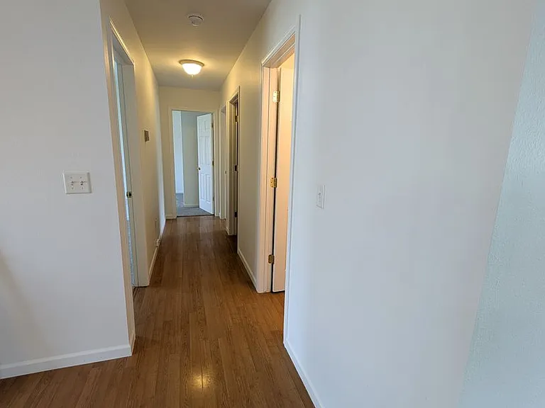 1115 W Park Ave — Photo 8