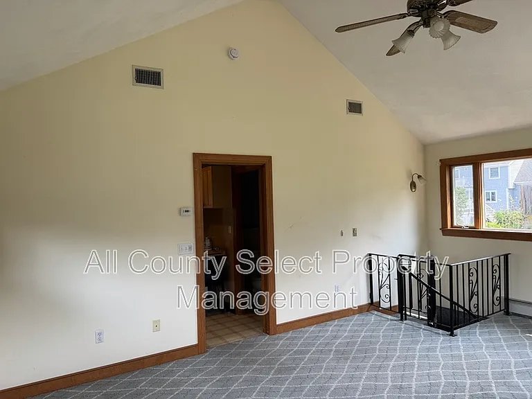 12 Wilson Ave — Photo 15