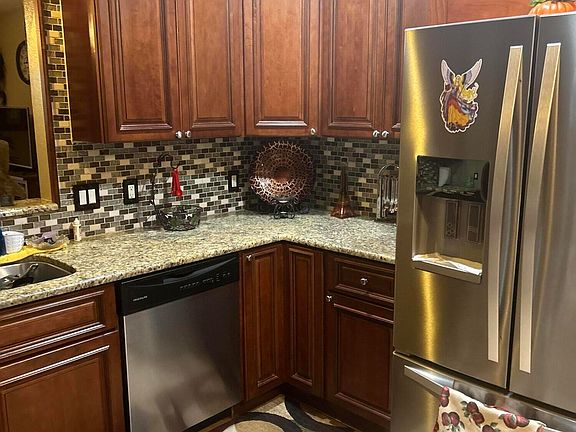 3rd image of 2010 Colonial A3 Road #3