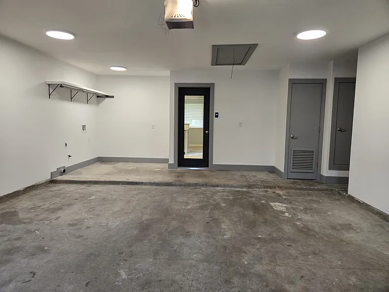 Teaberry Dr — Photo 11