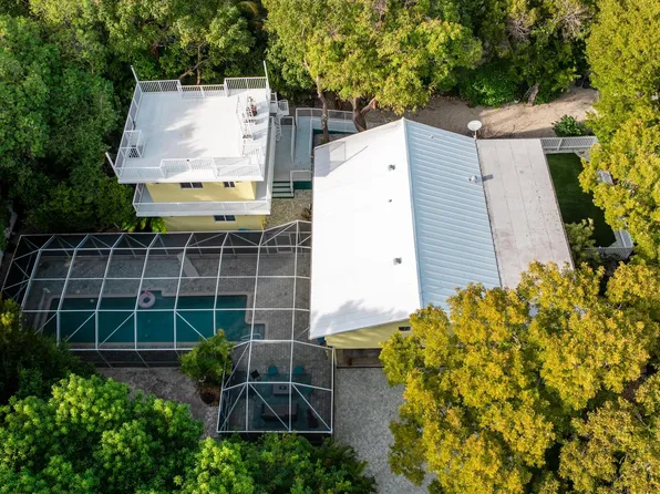 155 Fontaine Dr, Tavernier, FL 33070