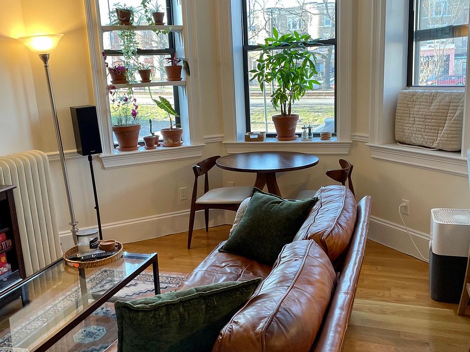 2nd image of 1326 Commonwealth Ave #18A