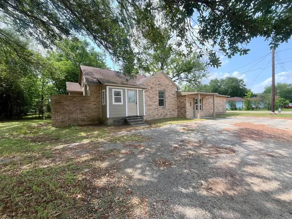 2000 Avenue M, Bay City, TX 77414