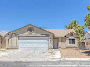 5610 Ballinger Dr, Las Vegas, NV 89142