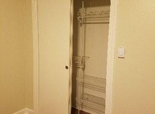 8751 W 79th St APT 3, Justice, IL 60458