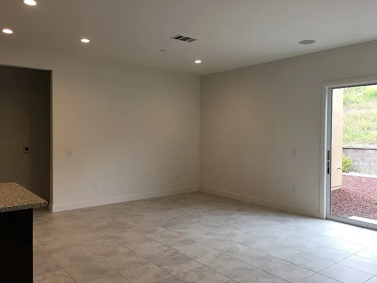 kitchen dining web_05222019
