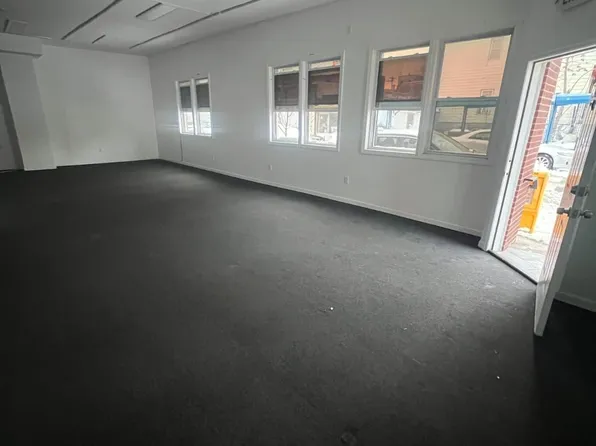 4310 Hudson Avenue image 1 of 9