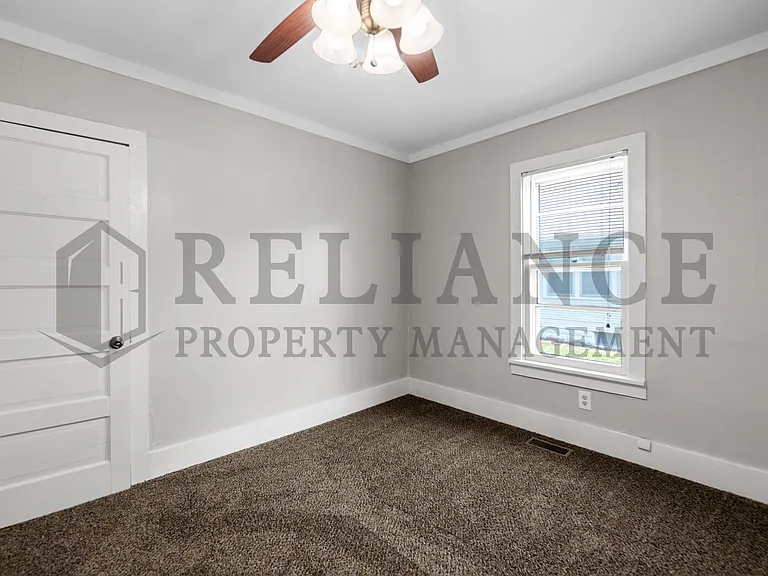232 S Sedgwick St — Photo 26