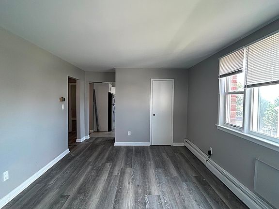 5th image of 564 Center St APT 2