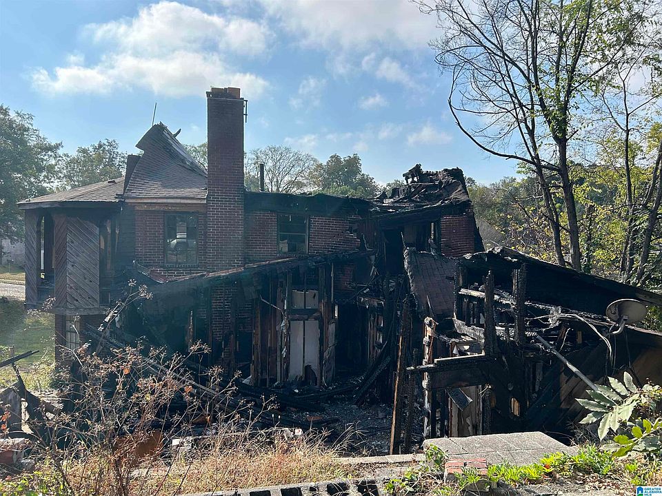 2nd image of 1720 7th Ave W
