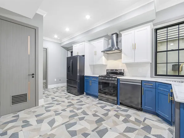 24 Romaine Avenue image 14 of 27