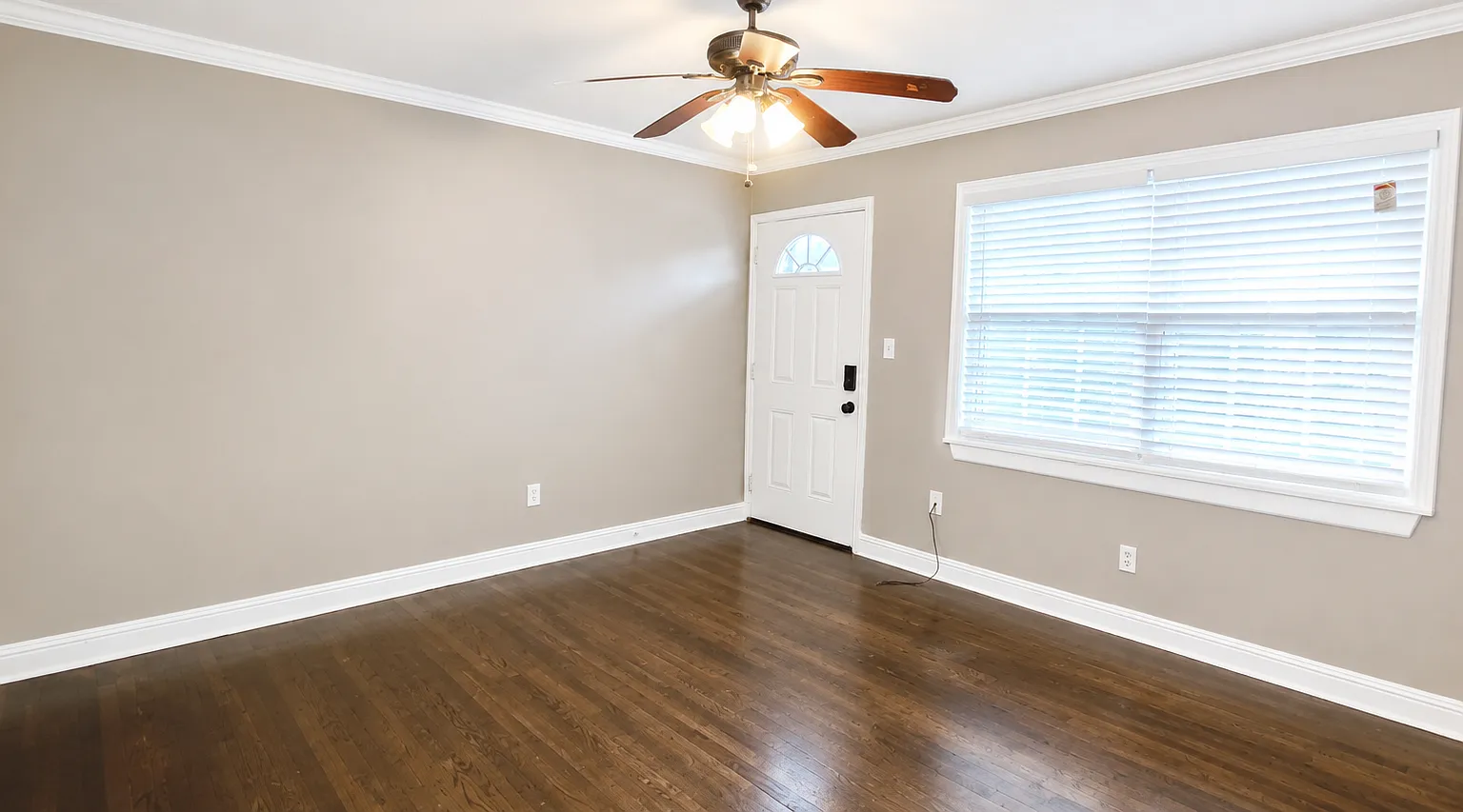 1 bed, 500 sqft, $1,500 — Photo 3