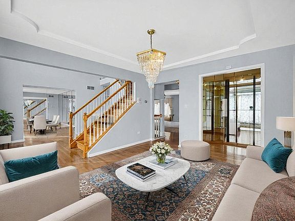 5th image of 15516 Frontage Rd