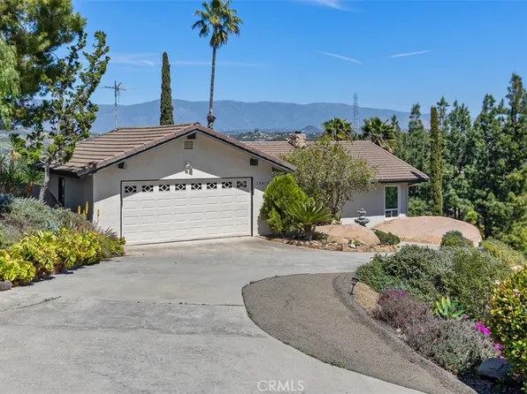 28410 Faircrest Way, Escondido, CA 92026