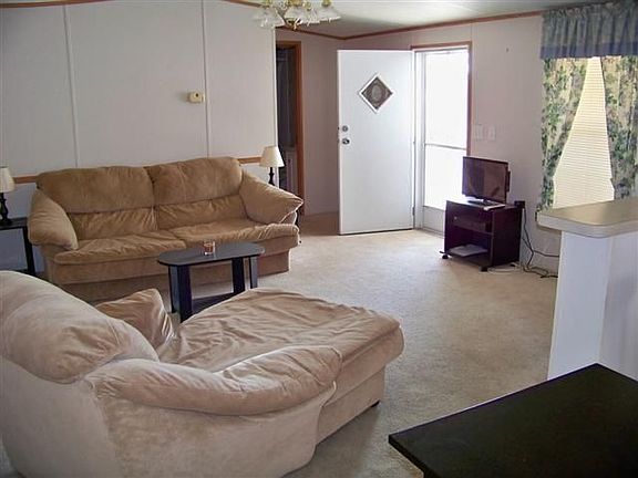 3rd image of 199 Orange Manor Dr