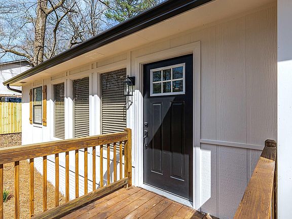 3rd image of 307 Fran Ln