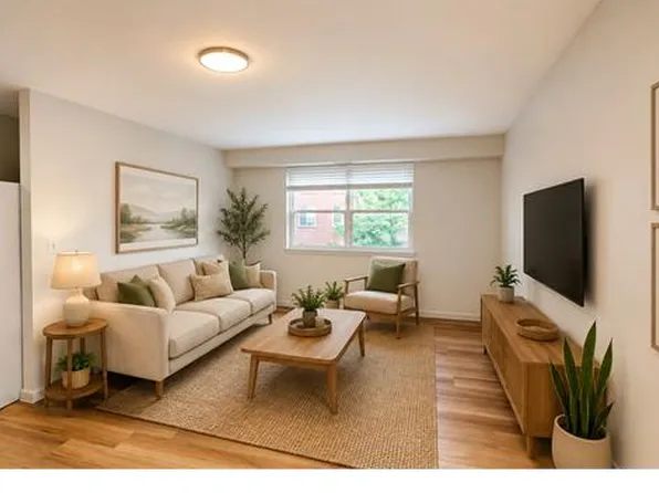 125 Yuma St SE #108, Washington, DC 20032
