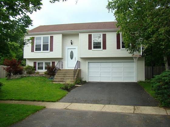 1st image of 1011 Banbury Ct