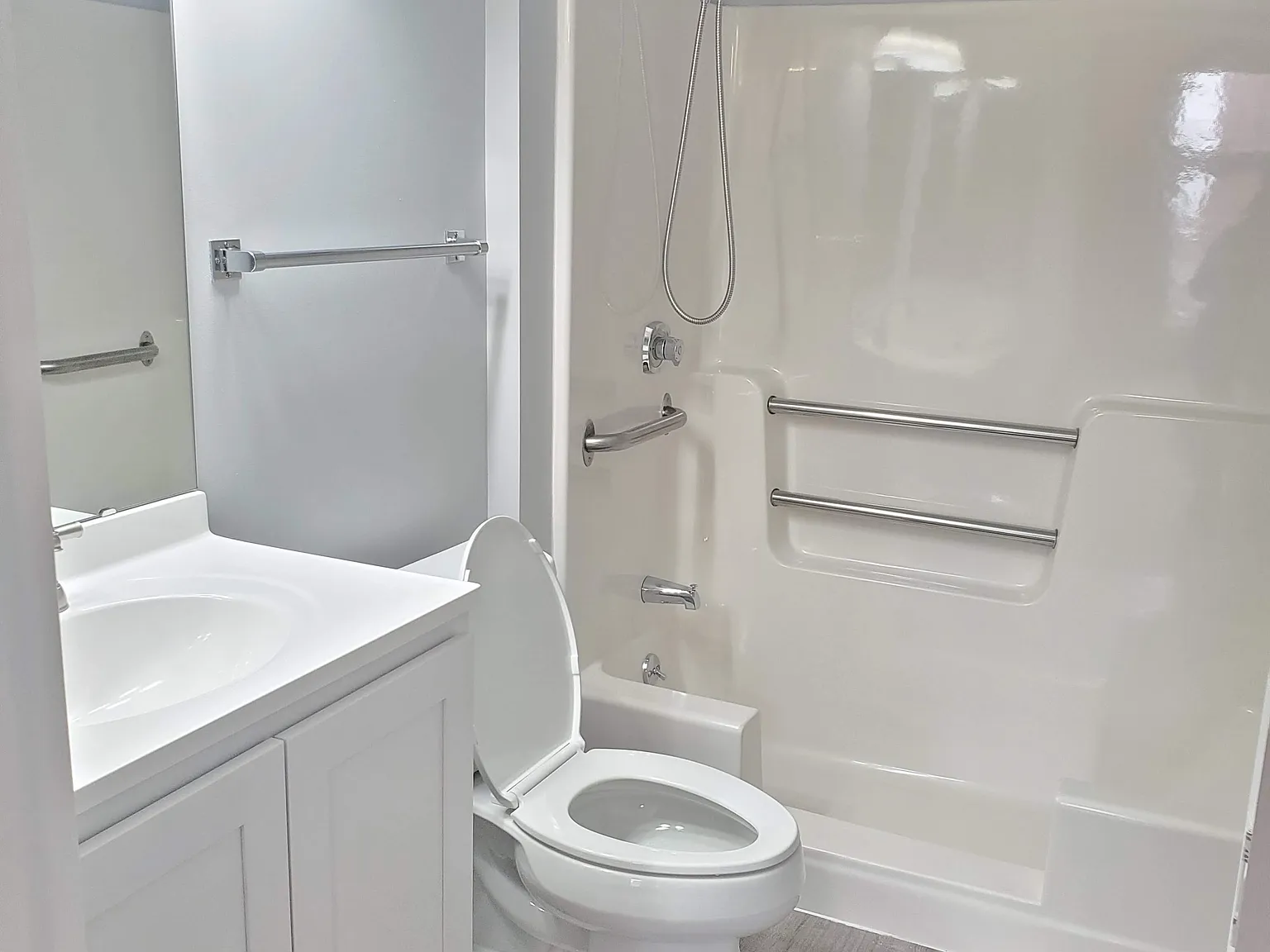 Adams Place Apartments — Photo 3